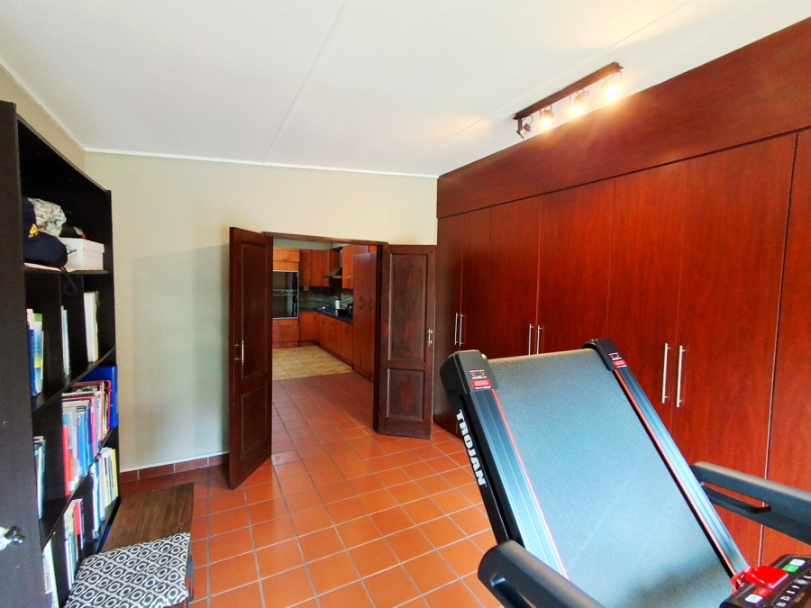 5 Bedroom Property for Sale in Sasolburg Ext 4 Free State
